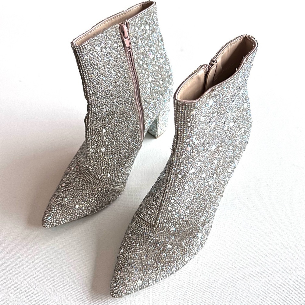 Betsey Johnson SB-Cady 8.5M Glittering Silver Heeled Booties - Picture 2 of 7
